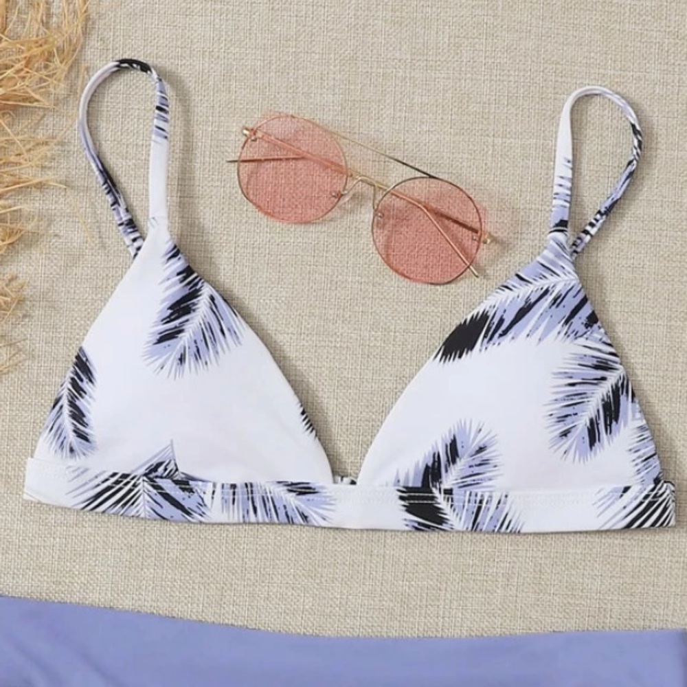 NWOT ROMWE Tropical Triangle Bathing Suit Top